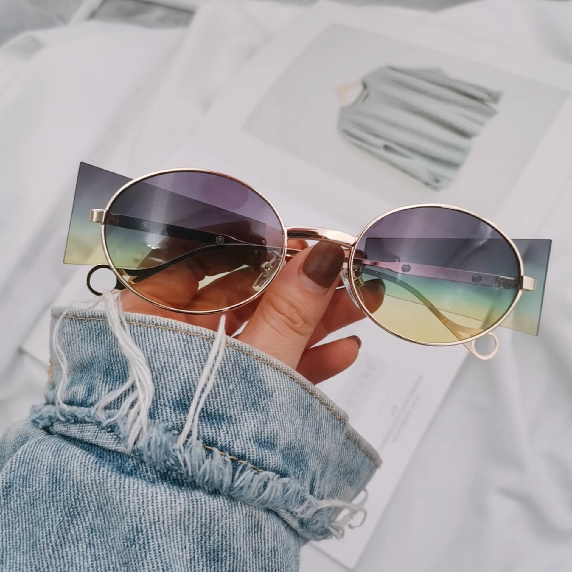 

Funny Punk Wind Sunglasses Dazzle Colour Fashion Frame Decoration Sunglasses Eyewear Round Frame Ocean Women Sun Glasses Oculos