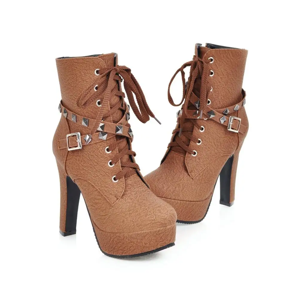 Женские ботильоны с заклепками черные ботинки на платформе перекрестной