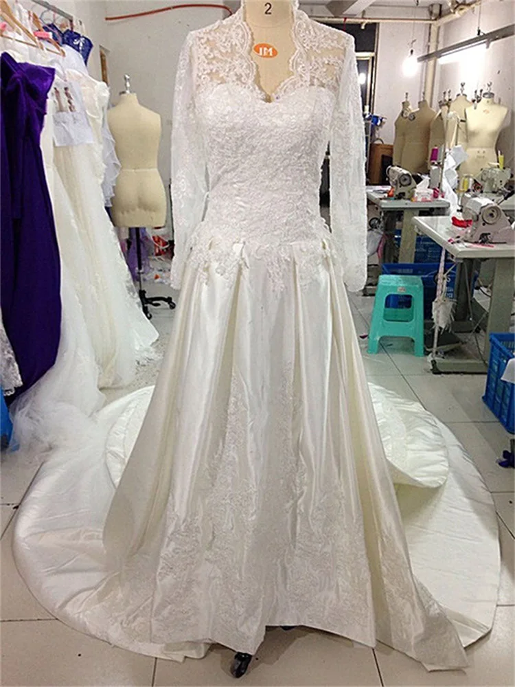 

New Romantic Wedding Dresses Long Train Long Sleeve Glamorous Formal Dress Real White/Ivory Elegant Bridal Gown with Appliques