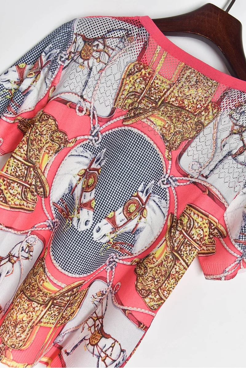 

Runway 2020 Casual Summer Horse shirt Harajuku Women Tees Hollow Out Short Sleeve Loose T-shirt High Quality Tshirt Knitwear