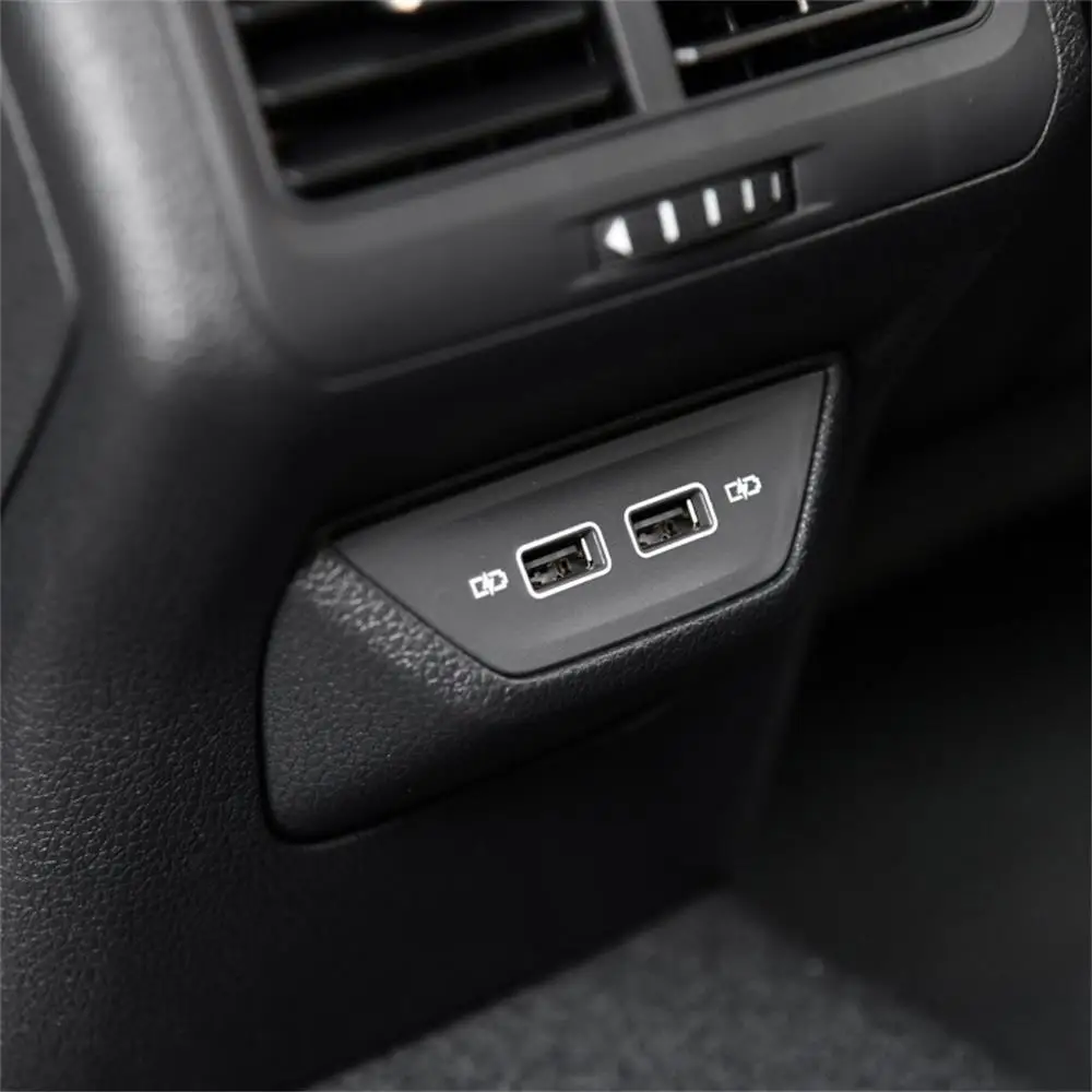 Для VW Golf 7/7.5 двойной USB-интерфейс зарядки для заднего пассажирского поддержки R Rline