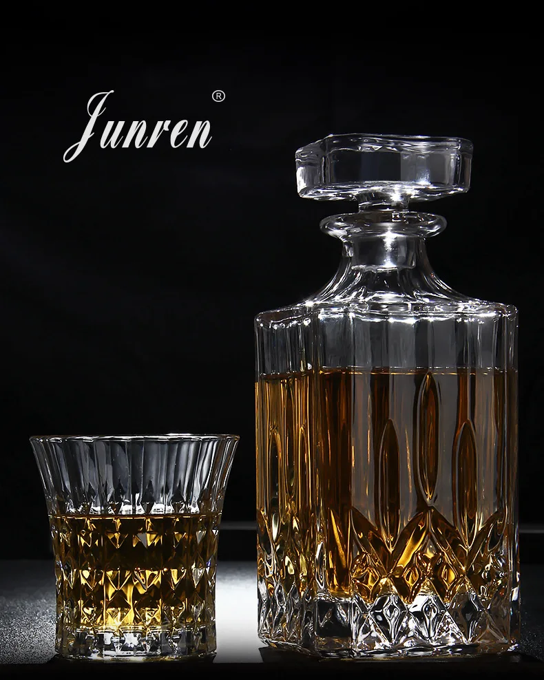 

luxury lead-free whiskey decanter set with 6 Pcs whiskey wine glass for Alcohol Bourbon Scotch 7 Pcs Set 200827-03