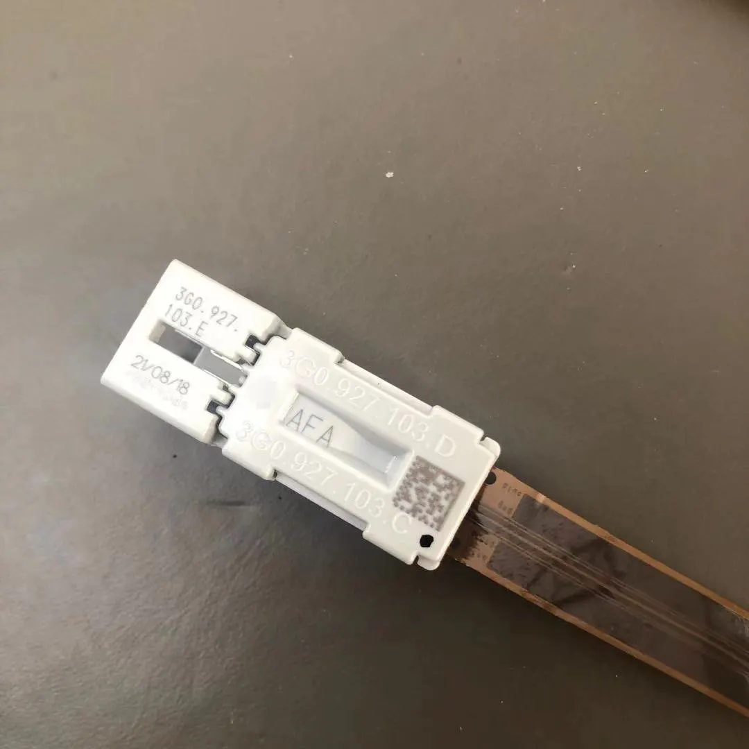 

Для панели межкомнатной двери VW Passat B8, разноцветное освещение 3G0 927 103 D /C