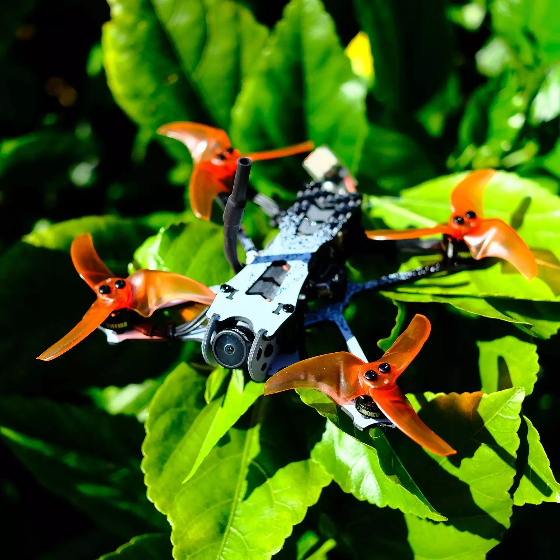 EMAX Tinyhawk II Freestyle FPV гоночный Дрон F4 7000KV RunCam Nano2 700TVL 37CH 25-100-200mW VTX 2S FrSky BNF Квадрокоптер |