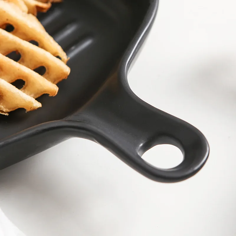 Керамическая тарелка для пиццы и сыра с ручкой 1 шт.| |