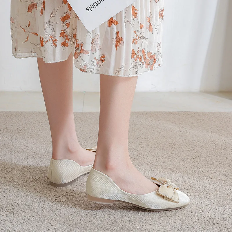 Women Ballet Flat Shoes Bling Crystal Diamond Bow Ballet Flats Ladies Single Shoes Square Toe Pumps Office Lady Big Size Loafers
