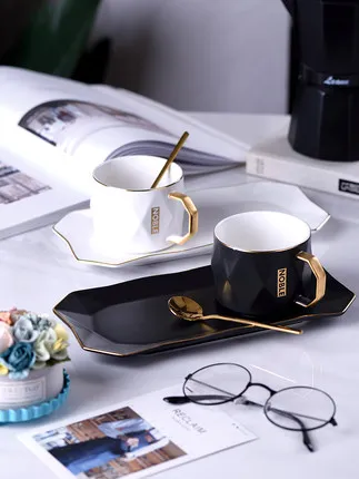 Кофейная чашка Европейский маленький роскошный костюм Ins ветер один