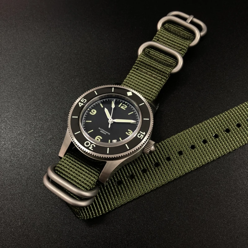 green nylon strap Мужские новые часы для дайвинга из нержавеющей стали FiftyFathoms наручные часы NH35 Move men t 300m водонепроницаемые мужские часы из сапфирового стекла - Цвет: green nylon strap