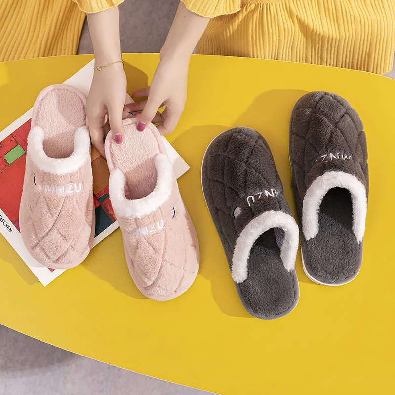 2021 Home Winter Cute Soft Fluffy Plush Slippers Women Bedroom Cotton Slides Warm Fur Non-slip Couple Love Indoor House Shoes