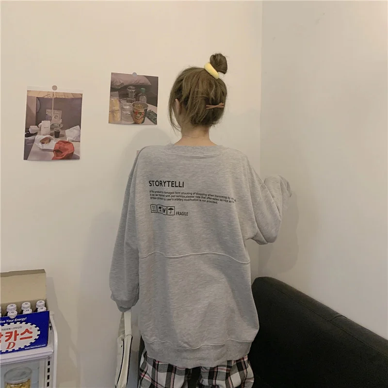 

Real Shot 65 Scale Letters to Change Long-Sleeved Sweater for Women