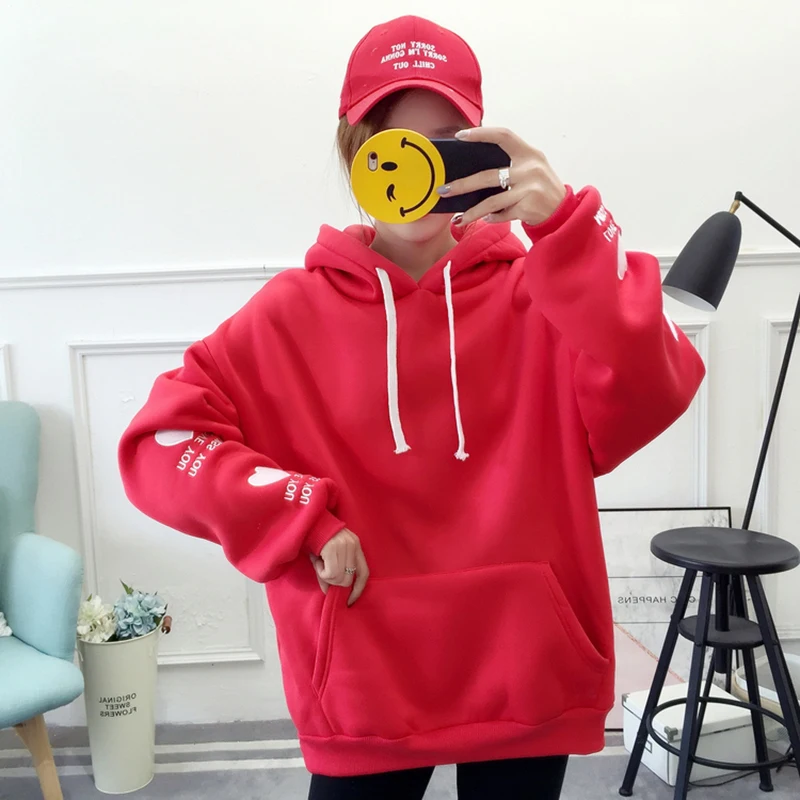 Женская бархатная толстовка с капюшоном Красная и вышивкой Размеры M L XL XXL зима
