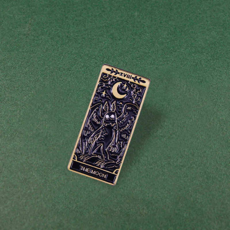 Аксессуары для шифрования серий Moth The Moon Tarot Card Badge | Украшения и аксессуары