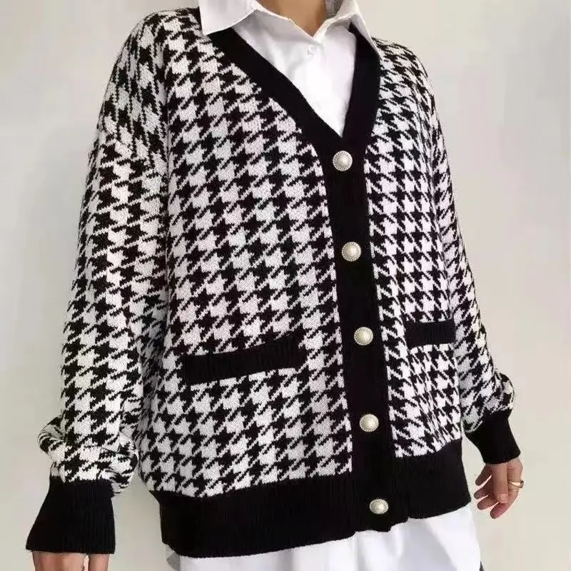 

Autumn Winter V Neck Long Sleeve Sweater Women Casual Black Houndstooth Oversized Cardigans Female Vintage Knitted Sweaters2021