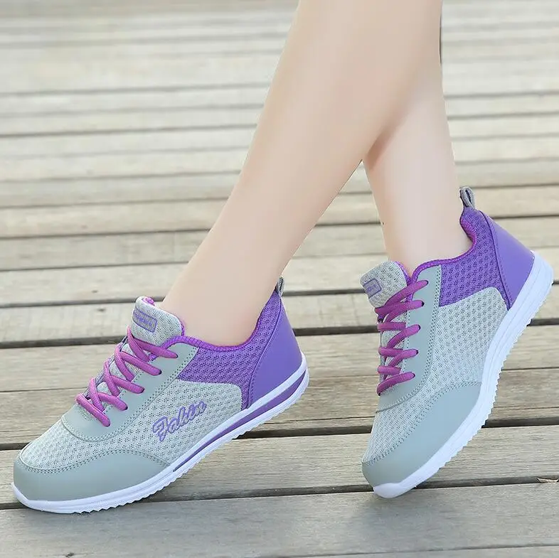 Сезон: весна лето Женские кроссовки Дышащие с сеткой на плоской подошве Женская