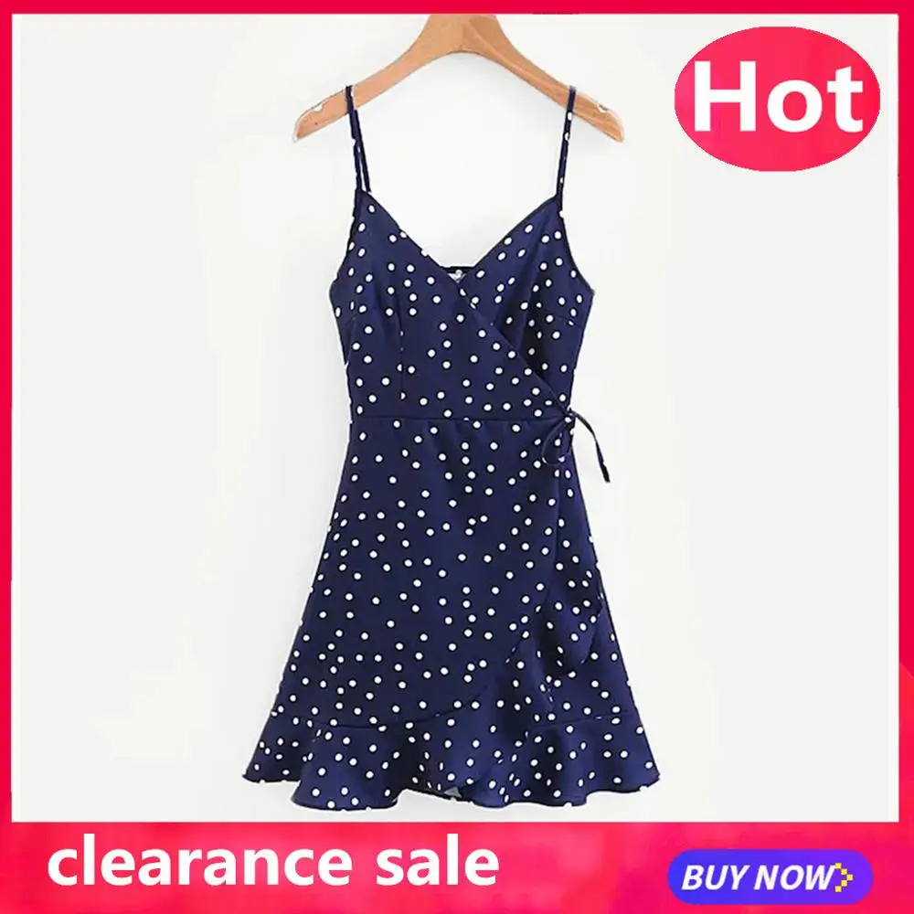 Женское платье с оборками на подоле повседневное летнее в стиле бохо без рукавов