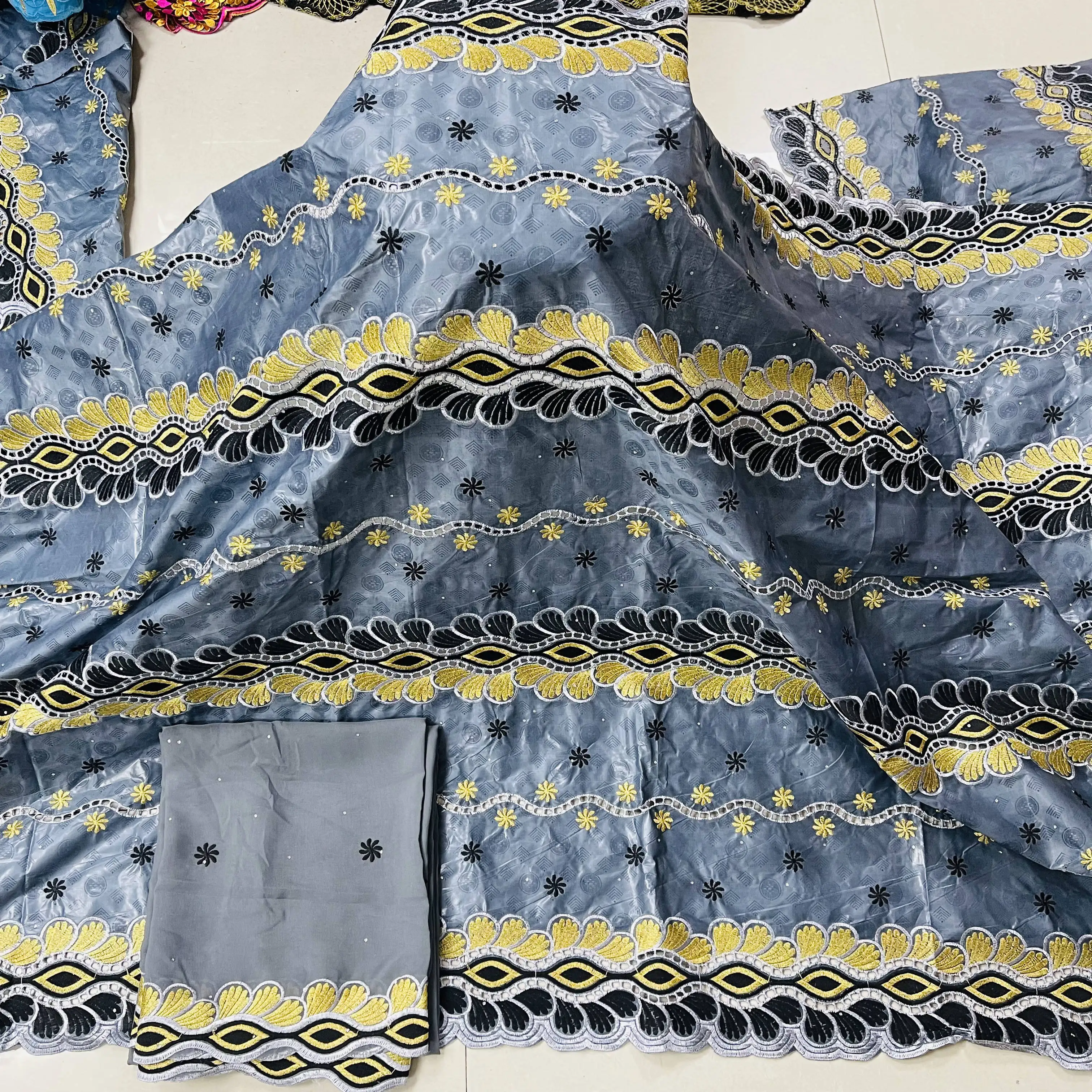 

Latest Blue Swiss Voile Lace Fabric 100% Cotton High Quality African French Fabrics For Wedding 5+2Yards/Lot HLB122 (1)