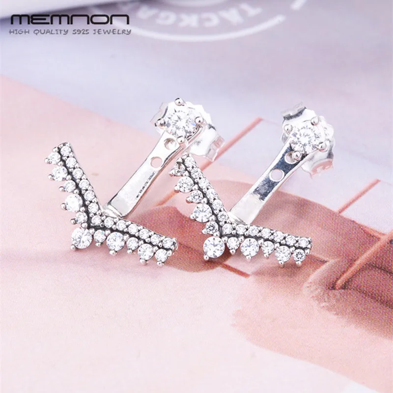 

Женские серьги-гвоздики из серебра 2018 пробы