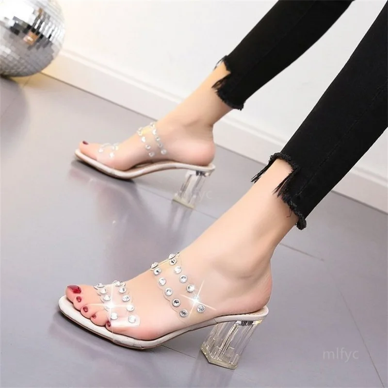 

Crystal transparent high-heeled slippers, feminine feel, thick heel 2021 summer new style flip-flop rivet sandals and slippers