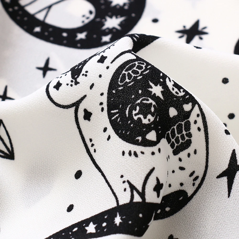 

DiiWii Women long-sleeved print blouse for spring/fall is a loose, niche design with a satin kitten print blouse