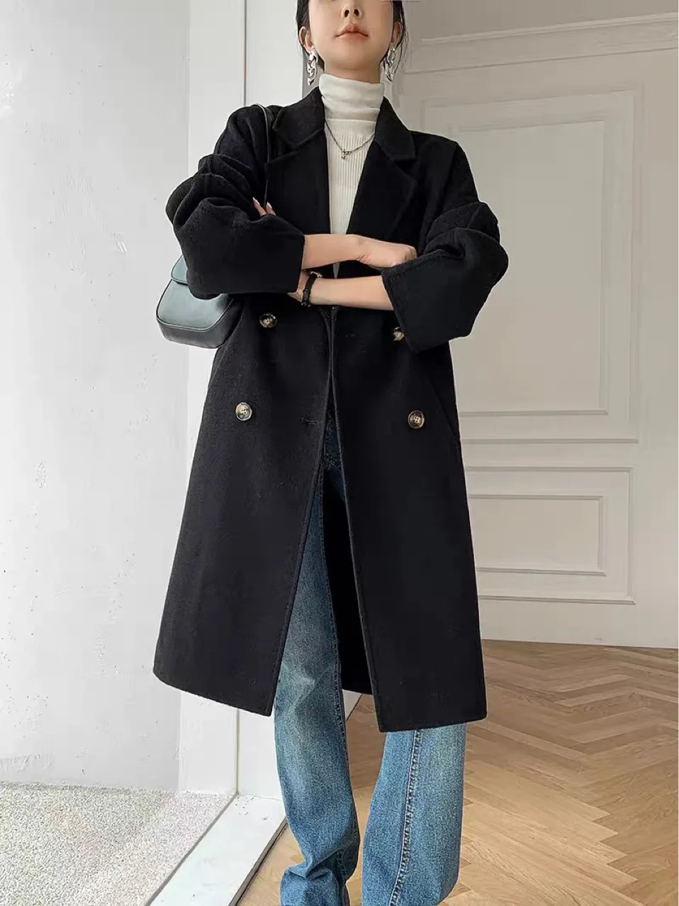 Женское длинное шерстяное пальто верблюжьего цвета из натуральной овечьей