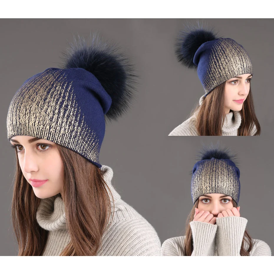 Зимняя женская вязаная шапка теплая с помпоном из меха енота шерстяной осенний