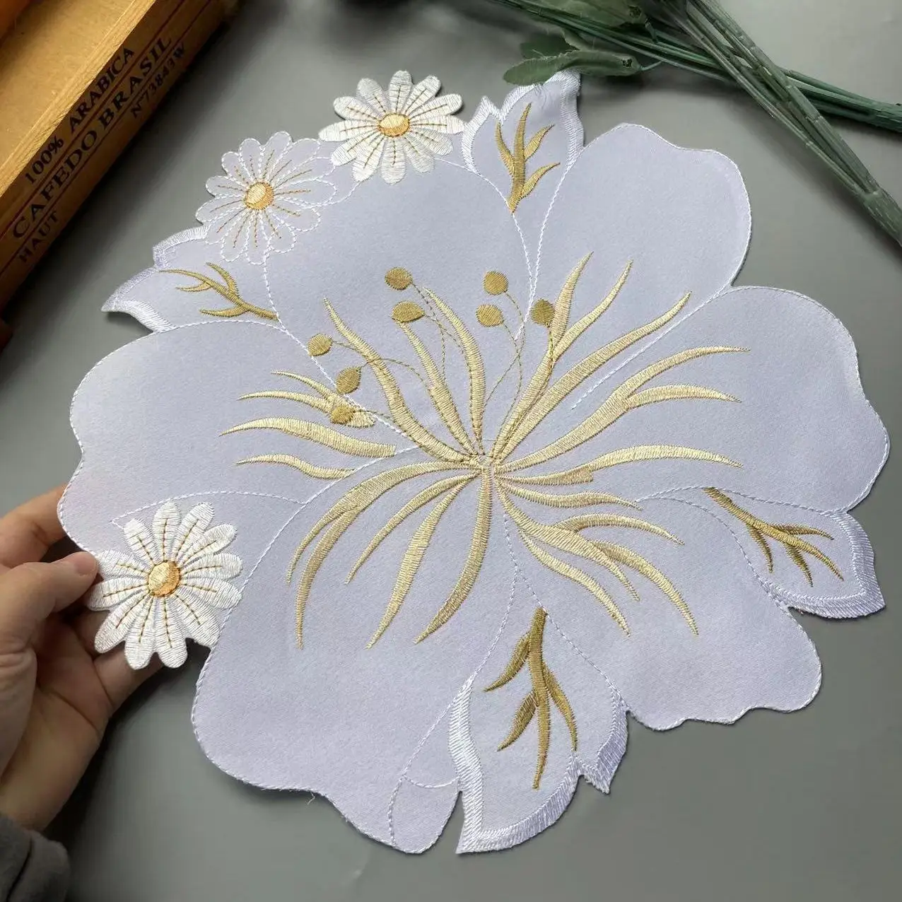 

Top Lace Satin Embroidery Place Table Mat Cloth Pad Cup Doily Napkin Coaster New Year Placemat Kitchen Christmas Wedding Decor