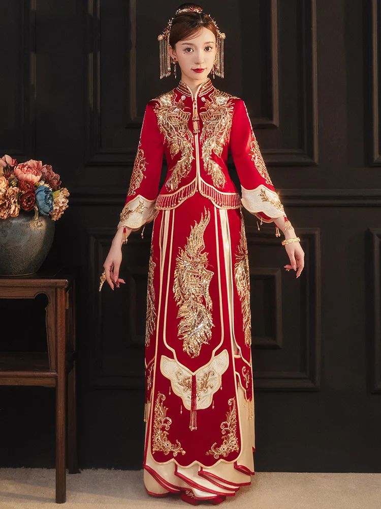 

Изысканная вышивка блестками Феникс Китайский традиционный Чонсам Свадебный костюм для пары Элегантное свадебное платье