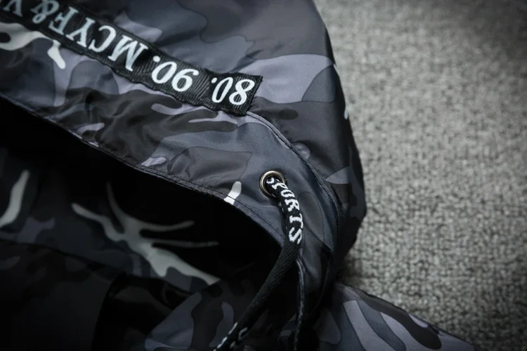 

Men's military windbreaker camouflage splicing jacket coat fashion street clothing men's jacket camouflage high quality clothing