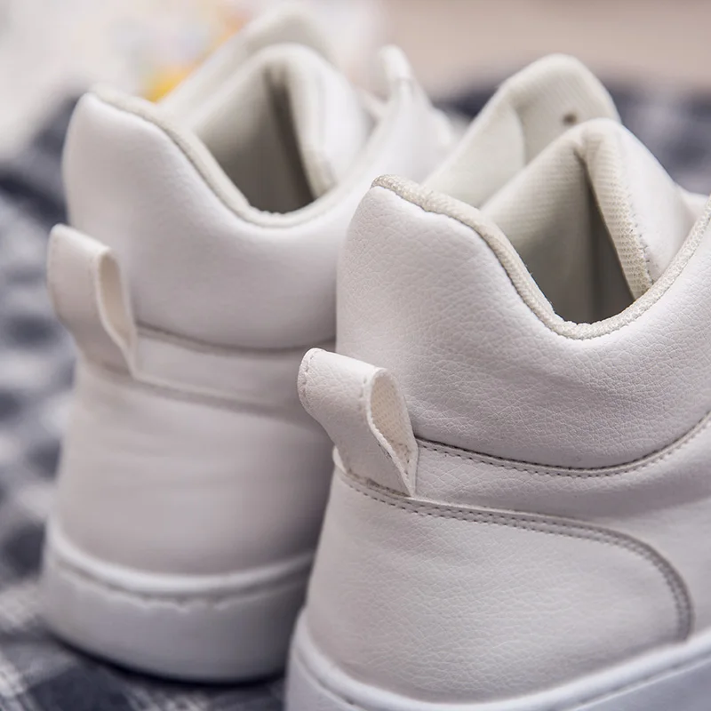 

Men Vulcanized Flats Shoes 2019 Fashion Students White Ankle Board Shoes Men Trend Breathable High Top Sneakers Basket Male