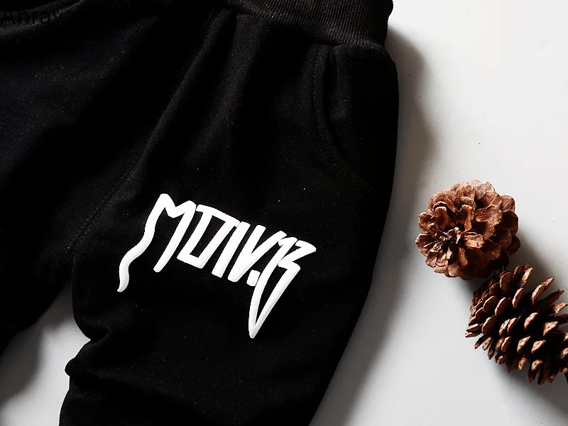 Детский спортивный костюм из 2 предметов футболка и штаны в богемном стиле для