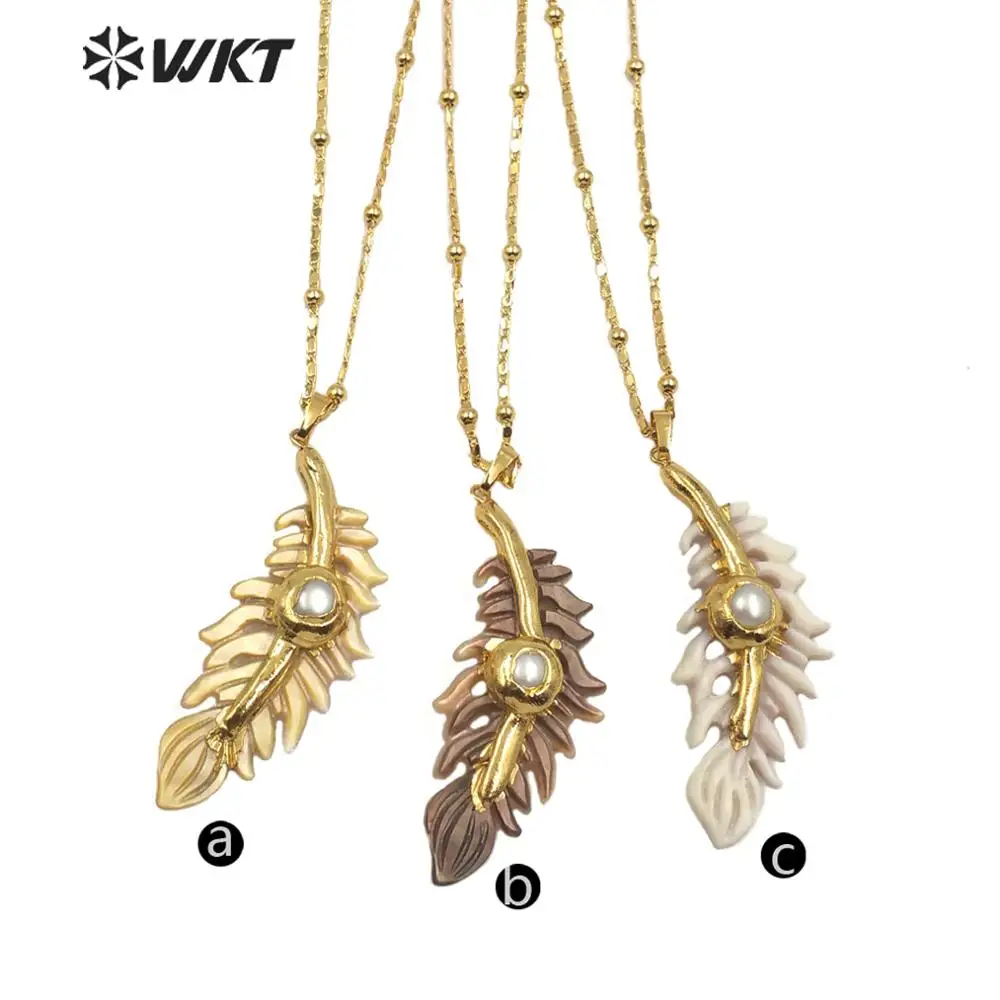 WT-JN106 WKT Naszyjnik z naturalnej muszli i pereł Złoty galwanizowany naszyjnik w kształcie pióra Modny Biżuteria