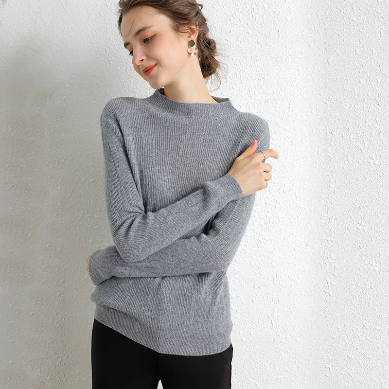 Свитер женский из 100% шерсти мериноса однотонный мягкий с круглым вырезом