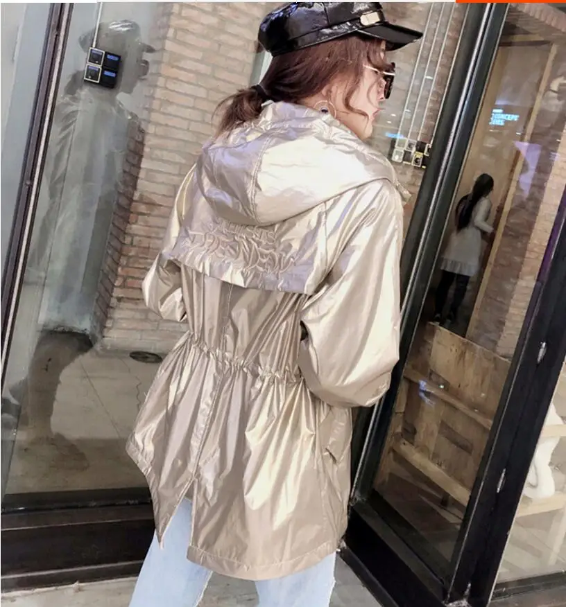 Женское блестящее пальто с капюшоном серебристая ветровка регулируемой талией