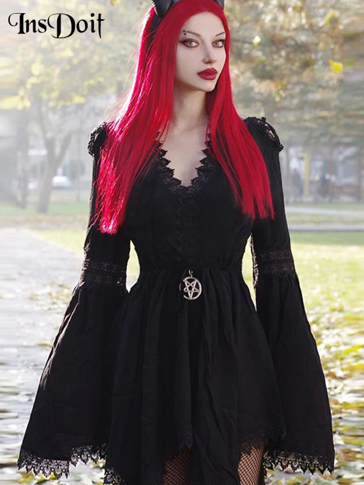 

InsDoit Gothic Lace Patchwork Flare Sleeve Dress Women Vintage V-neck Pendant Pentagram Black A-LINE Dress Elegant Party Dresses