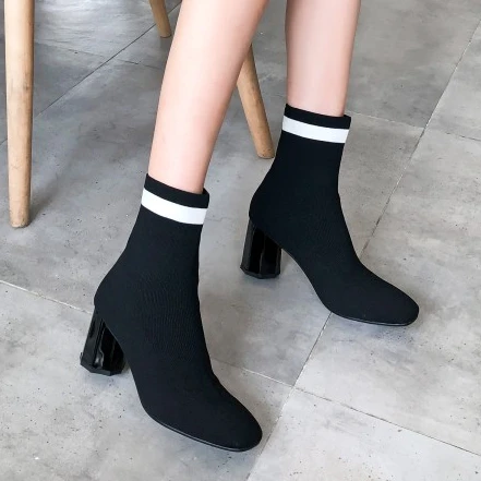 Разноцветные эластичные ботинки на толстом каблуке с квадратной головкой
