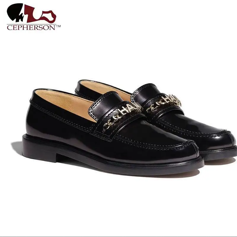 

2021 small fragrant wind loafers women summer a foot with black patent leather British style small leather shoes