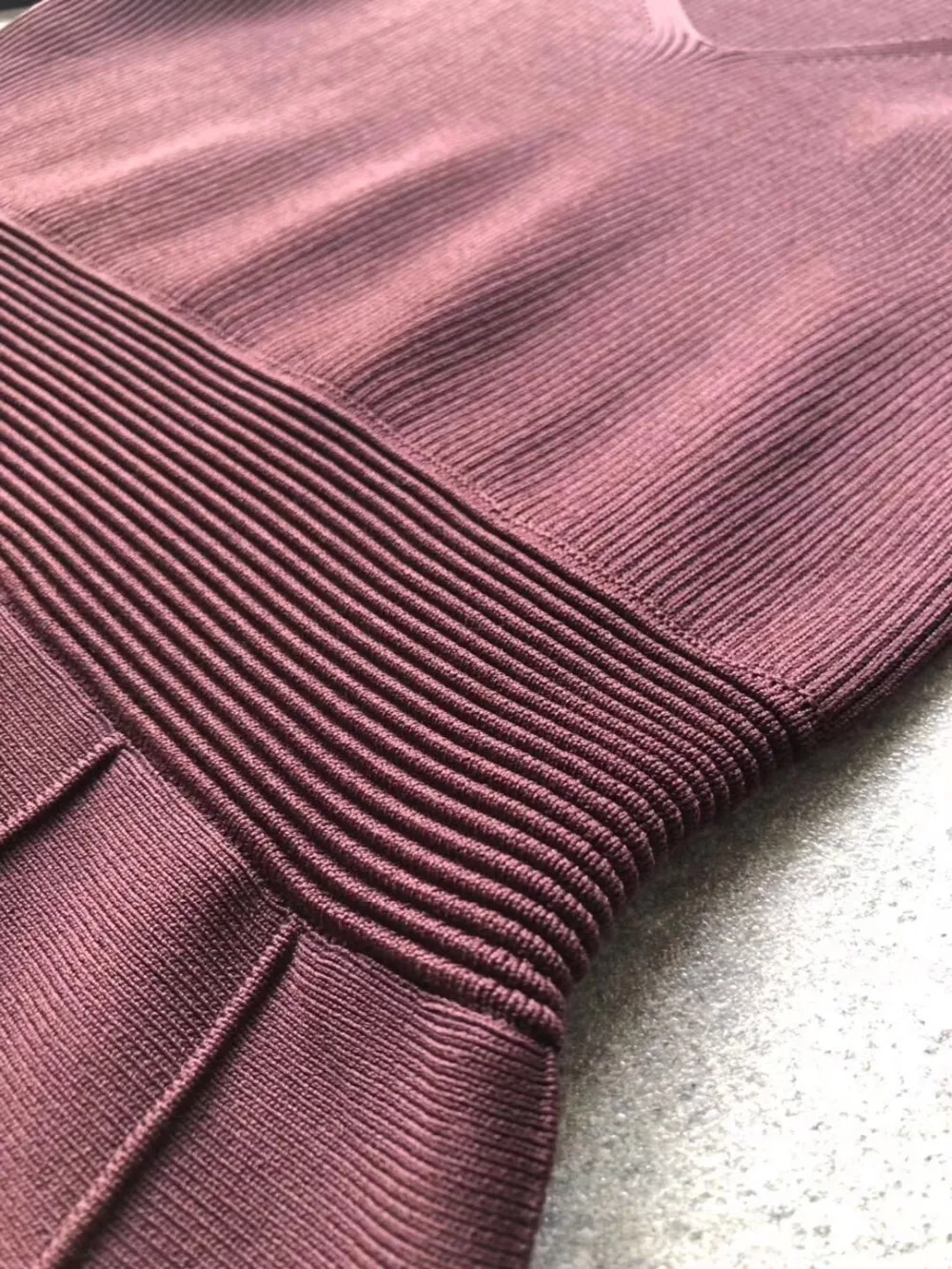 autumn and winter new V neck short-sleeved pearl buckle women Claret knitted dress