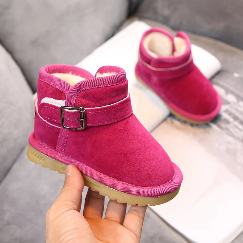 Классические детские ботинки теплые и непромокаемые простые зимние для