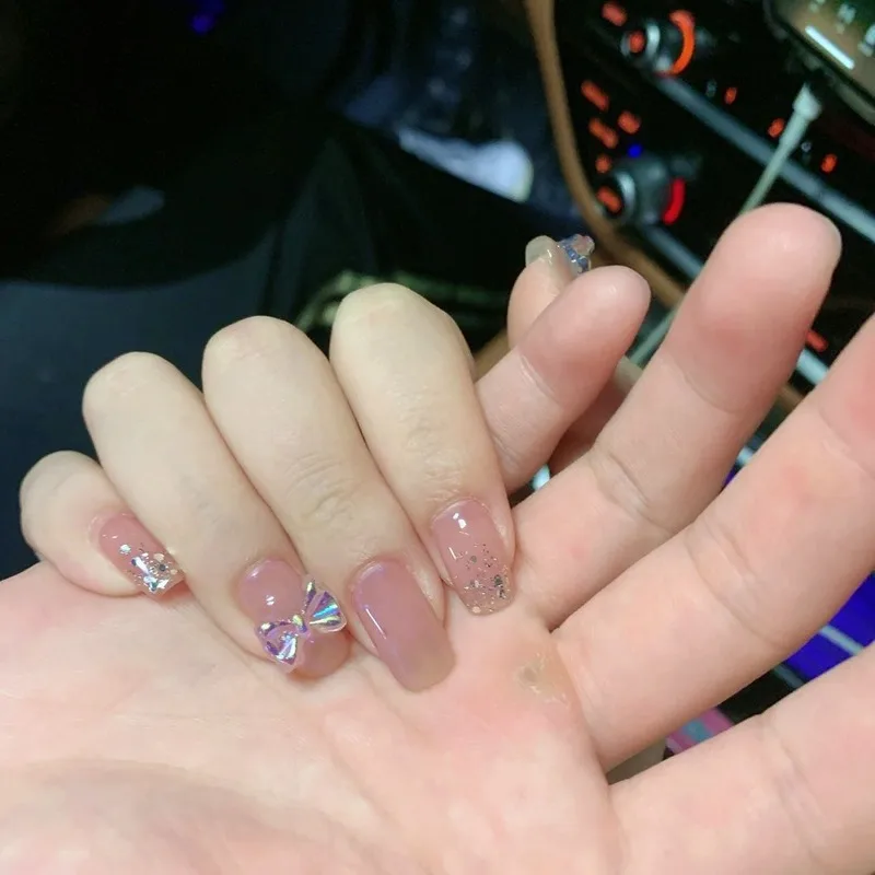 

2021 new magic butterfly bear detachable nail nail nail finished ins nude online celebrity fake nails patch