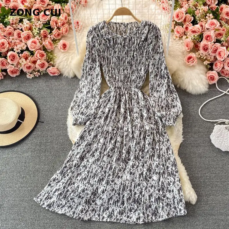 

Шифоновое платье-трапеция с круглым вырезом, рукавами-фонариками и принтом