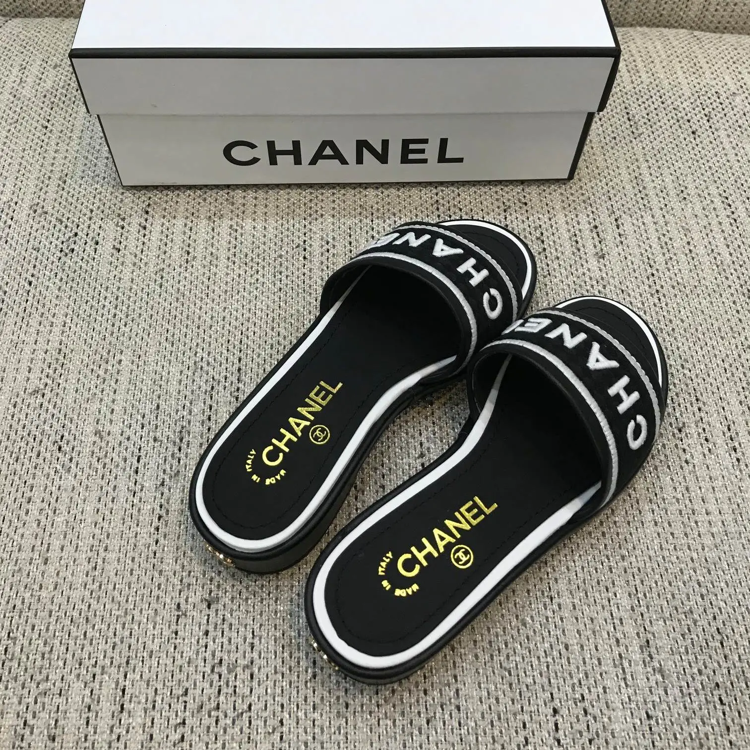

2021 high-qualityC68 luxury brand-name designer fashion ladies slippers high-heel sandals ladies casual shoes