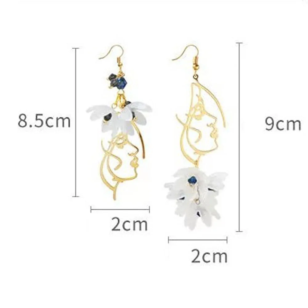 Французские темпераментные серьги с длинными кисточками в виде лепестков цветов