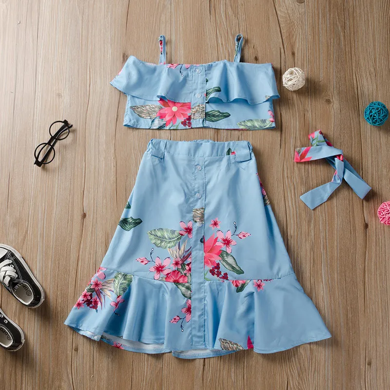 Комплект детской одежды из 3 предметов жилет на бретельках + юбка пояс модные