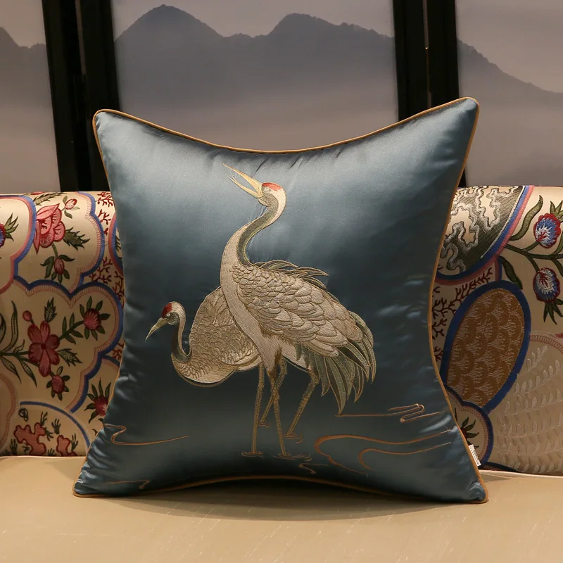 

Medicci Home Throw Pillow Cover Crane Embroidered Luxurious Artistic Oriental Handicraft High-end Upmarket Brocade Cushion Case