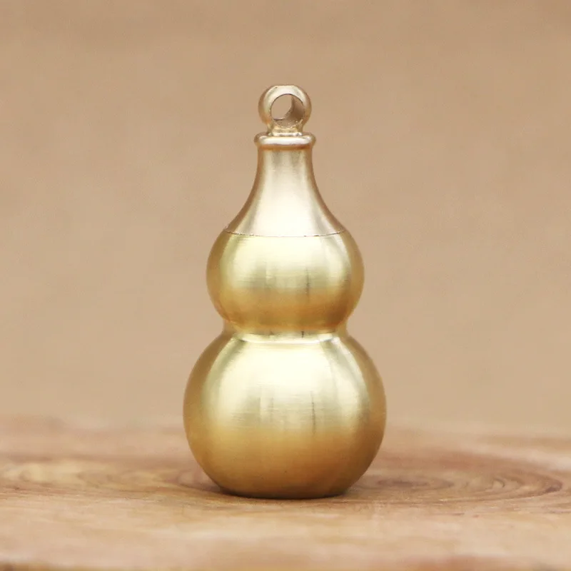 

4PCS Mini Hollow Copper Gourd Furniture Pendant Keychain Accessory Gourd Shape Ornament Desk Tea Pet Decoration Handmade Craft