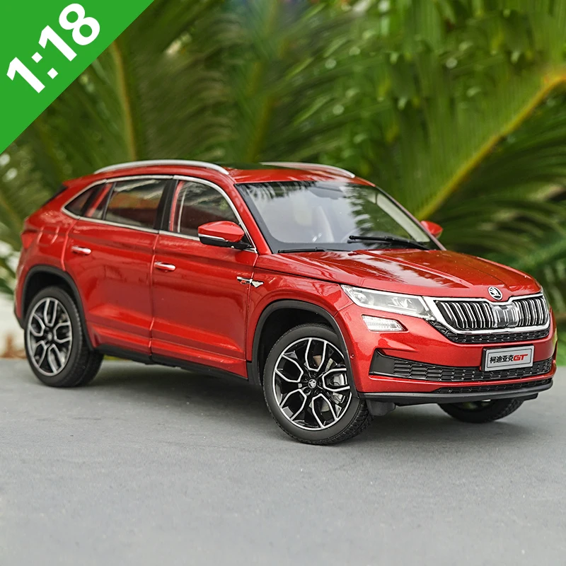 Оригинальная коробка 1:18 высокоточная модель автомобиля Skoda KODIAQ GT из сплава, статичная металлическая модель для коллекционеров в подарок.
