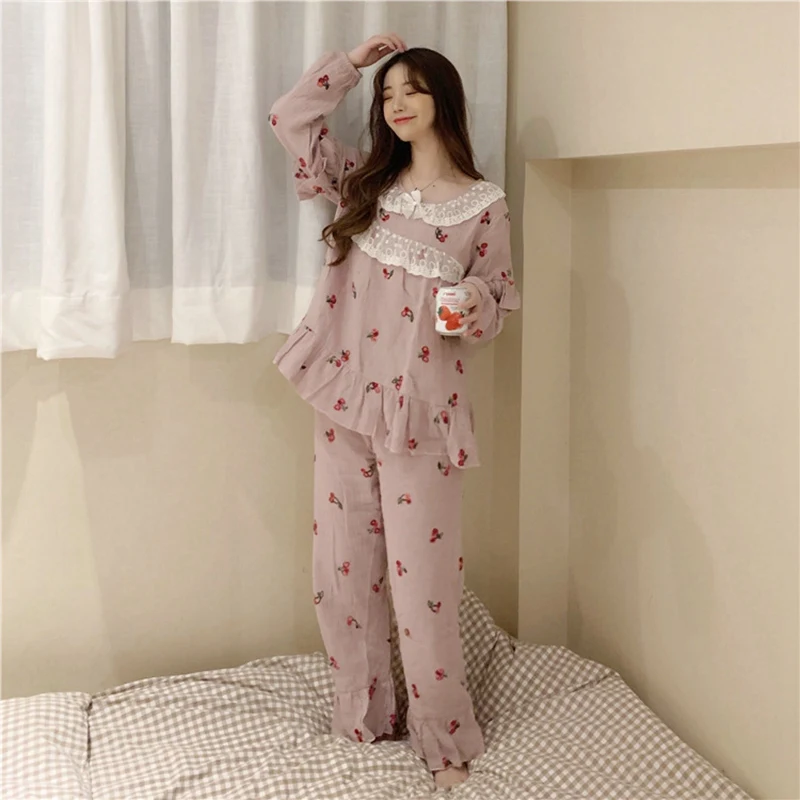 

Chic Women Sweet Pajamas Suits Long Sleeves Strawberries Ruffles Fashion Sleepwear Loose Long Pants