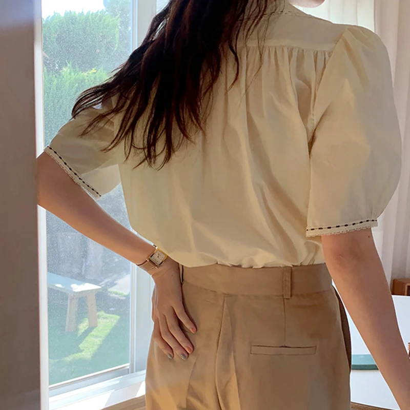 Женская Однотонная рубашка с воротником Питер Пэн и буффами на рукавах | одежда