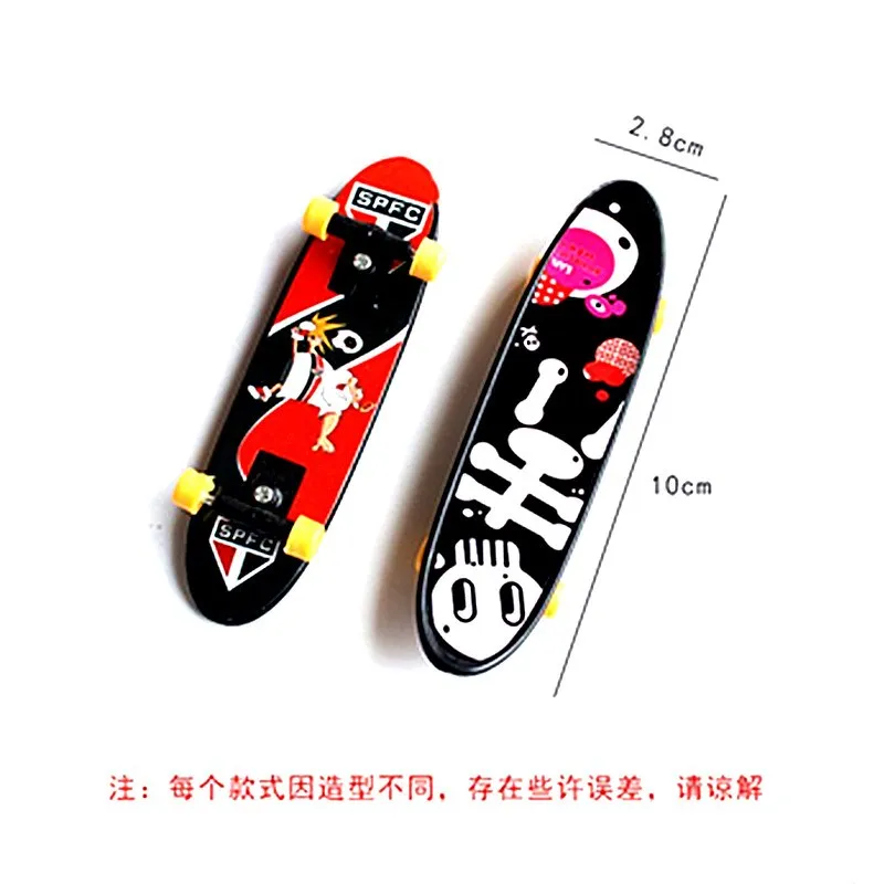 

1pcs Different Funny Gadget Practical Jokes Squishy Toys for Children Baby Kids Gift Gags & Practical Jokes MINI SKATEBOARD