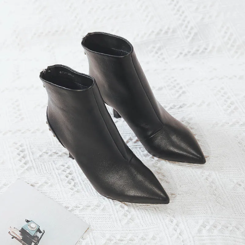 

spring of beautiful women's pointed and autumn winter thin heel short boots 2020 new single boot versatile zipper